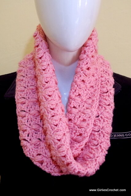 elizabeth crochet scarf, free crochet pattern, puff stitch, photo tutorial